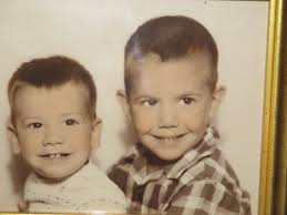 Classmates, share your youth photos for reunion