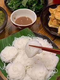 B&uacute;n hến/b&uacute;n vảy ốc/b&uacute;n đồng xu l&agrave; một t&ecirc;n gọi d&agrave;nh để ph&acirc;n biệt cho c&aacute;c  loại b&uacute;n. C&oacute; b&uacute;n rối, b&uacute;n l&aacute; hay c&ograve;n gọi l&agrave; b&uacute;n trai - b&uacute;n nắm