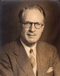 Alden Wright's Instagram, Twitter & Facebook