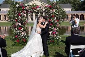 Elise stefanik (republican party) is a member of the u.s. Congresswoman Elise Stefanik S Upstate New York Wedding