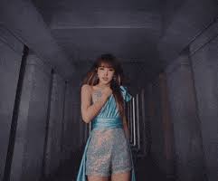 But she also presented a killing part of yena's part of 'panorama' choreography. Yena Gifs Get The Best Gif On Giphy