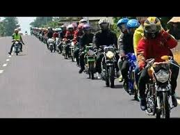 Vixion merupakan salah satu motor yang populer dikalangan para pria remaja. Touring Vixion Jari Jari Indonesia