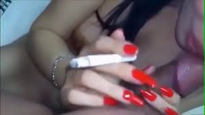 Tante rokoknya dua - XNXX.COM