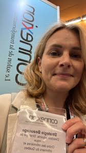 Prête pour le salon de la transformation numérique. Mon nom pour la  journée: Stratégie Beaucage. Ça commence fort.