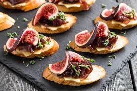 Pour deux en amoureux ou pour 20 personnes à l'occasion d'une fête d'anniversaite. 1001 Recettes Delicieuses De Toast Aperitif Dinatoire