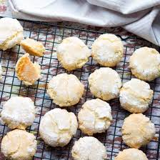 Soft Chewy Amaretti Cookies Are Classic Italian Almond Cookies Made With Egg Whites Almond Meal Sugar Vanil Amaretti Cookies Almond Recipes Almond Cookies