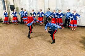 Simple songs, powerful voices, magnificent colourful costumes and a. Cossack Dance Show Entertainment Tsar Events Dmc Pco Russia Survival Guide Eventprofs Dance Routines Russia Culture Folk Dance