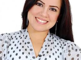 Só quem tem raiz baixar mp3. So Quem Tem Raiz Sarah Farias Ouvir Musica Com A Letra No Kboing