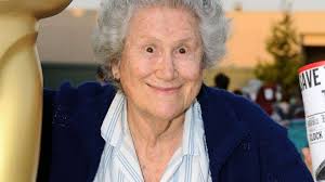 Elsa Raven : décès de la comédienne vue dans Titanic et Retour vers le futur