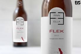Free Download Psd Bottle Label Artwork Mockup Artworkmockup Labelartwork Labelartworkmockup Labelmockup Mocku Mockup Free Psd Free Psd Logo Design Mockup