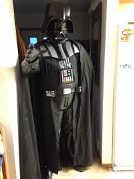 Eine gut gemachte nachbildung ist dies nicht. Here Is Me In My New Rubies Vader I Want To Convert To Screen Accurate Darth Vader Costumes Darth Vader Pics