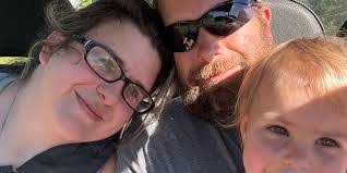 Lacey Ross's Instagram, Twitter & Facebook