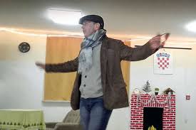 On je gostujući u emisiji na italijanskoj televiziji rasplakao mnoge gledaoce kraj malih ekrana pa i suprugu arijanu sa kojom je bio u studiju. Vraca Se Korenima Sinisa Mihajlovic Resio Da Obnovi Rodnu Kucu U Borovu