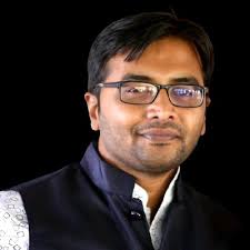 Today, I had the honour of meeting Hon'ble Shri Acharya Devvrat, Governor  of Maharashtra, at Rajbhavan, Pune. We had an enriching discussion