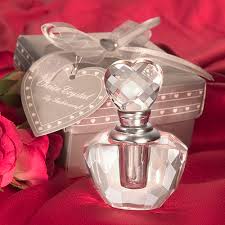 Dance with glow sticks and plastic bottles. Mini Bouteille De Parfum Cristal Cadeau Invite Cadeaux Invites Mariage