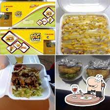 The trucks are like mobile catering kitchens that drive to your location. Big Bang Fast Food Truck Boca Chica