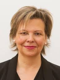 Sra. Dª. Rosa Lendoiro Otero