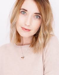 Mastering The Beachy Wave — From Roses