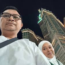 Malam ini, saya menyambut ketibaan Yang Amat Mulia Sheikh Sabah Khaled  Al-Hamad Al-Mubarak Al-Sabah, Putera Mahkota Kuwait sempena lawatan rasmi  bagi menghadiri ASEAN-Gulf Cooperation Council (GCC) dan ASEAN-GCC-China  Summit yang akan berlangsung