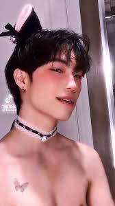 Pinoy Boy @dapinoyboy808 - Twitter's Hottest Asian Boy - Public Cruising Secrets