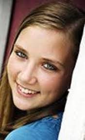 Danielle Hermsen's Instagram, Twitter & Facebook