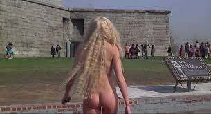 Nude daryl hannah