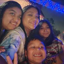 Where to find good tamales in 77017?