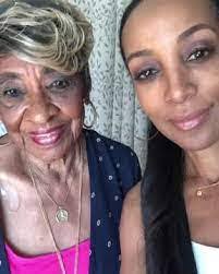 Debra Speights's Instagram, Twitter & Facebook