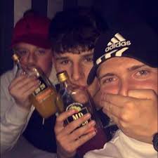 Listen to One Dance by Jack Derwin in Friday playlist online for free