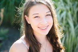 Kristin Dowler's Instagram, Twitter & Facebook