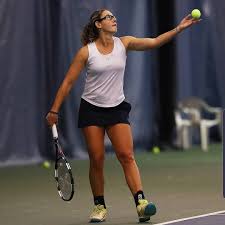 Doch der furiose auftritt der 17 jahre alten mainzerin weckt begehrlichkeiten. Russische Tennisspielerin In Agypten 93 Finale Asphalt Court Ein Leben In Schulden Und 3000 Pro Vertrag Kremlin Cup Wta
