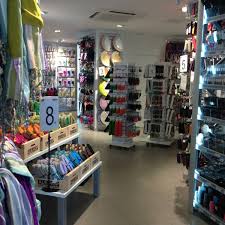 Jun 17, 2021 · valencia. Ale Hop Geschenkwarenladen
