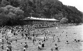 Undercliff Bathing Beach And Bathhouse Englewood Cliffs C 1932 Palisades Nj The Bathhouse Was Built In 1922 Dolores Park Swimming Palisades