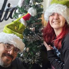 Link up now!!! Get booked everyone we are the grinches this year so get  some festive feel in for us all 🤣.