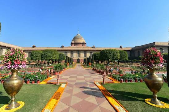 Mughal Gardens Kashmir