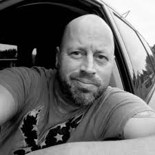 Luke Levesque (@levesque_luke)