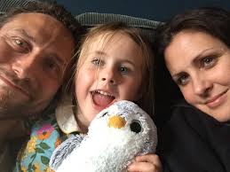 Hi all. I have a 2 bedroom unfurnished flat in Harpenden available for  short term rental from the 23rd May. Message me for more details.