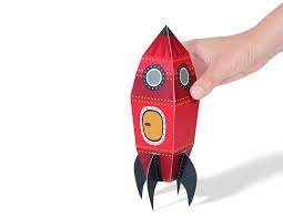 Caixa que inclui livro de 32 páginas e modelo do foguetão para. Foguetao Brinquedo De Papel Ludicenter