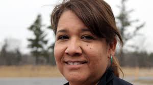 Shannon Hall, juge du premier tribunal autochtone canadien