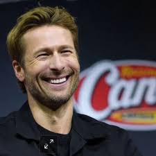 NYCC 2025: Glen Powell Recalls the Most Terrifying Night of His Life  Waiting for Stephen King