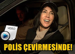 Hande Yener Yine Iddiali Ben Dogal Guzelim Ucankus