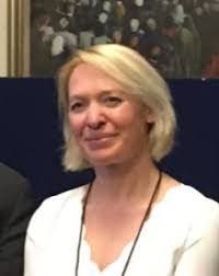 Kerry Dinsmore's Instagram, Twitter & Facebook