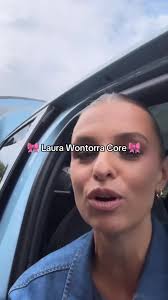 Laura Wontorra Extensions