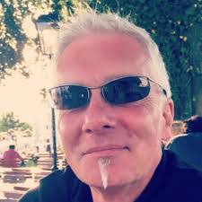 Seth Latham's Instagram, Twitter & Facebook