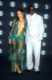 Find the perfect jennifer lopez 2000 stock photos and editorial news pictures from getty images. Versace Recreates Iconic Jennifer Lopez Grammy S Moment On The Ss20 Runway