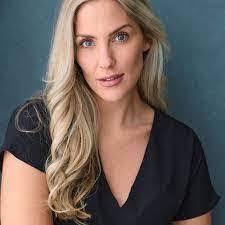 Danielle Warnock's Instagram, Twitter & Facebook