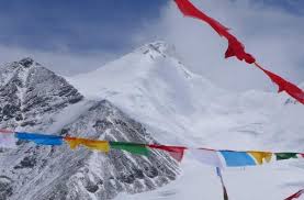 He descended nearly 4,200 vertical feet from the south col before falling with extreme injuries. Mount Everest Fruhlingswetter Legt Leichen Am Mount Everest Frei Panorama Stuttgarter Zeitung