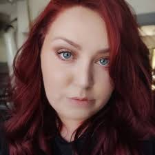 Where are the women who DON'T wear makeup daily? I need to find my people.  Let's normalize it and support each other like sisters here and