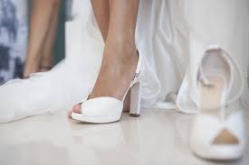 Risparmia con le migliori offerte per sandalo sposa a febbraio 2021! Come Scegliere Scarpe Da Sposa Perfette Secondo Noi Del Noleggio Auto Per Eventi