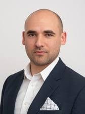 Lauren Defeo's Instagram, Twitter & Facebook